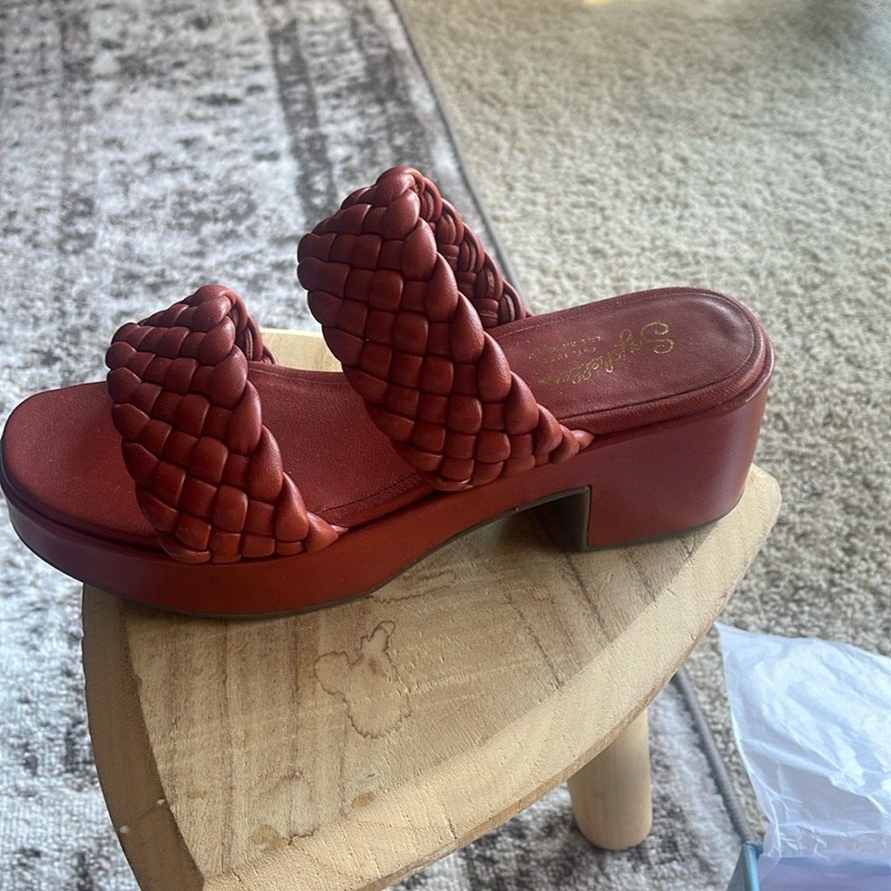 Seychelles sandal
